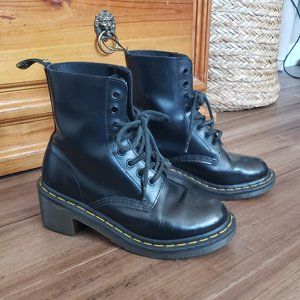 Dr. Martens CLEMENCY LEATHER HEELED BOOTS